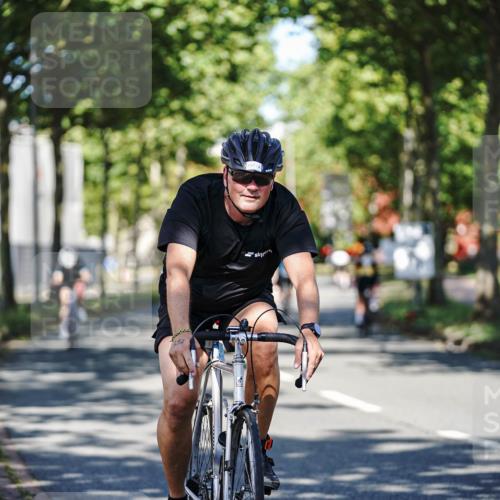 09.08.2026 - GEWOBA Citytriathlon Bremen Michael Burmester http://msf.ph/oto/9944197 09.08.2026 10:31:39 Radfahren 125, 288, 365, 397, 405, 430, 443, 458, 472, 489 meine-sportfotos.de