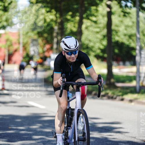 09.08.2026 - GEWOBA Citytriathlon Bremen Michael Burmester http://msf.ph/oto/9944207 09.08.2026 10:31:42 Radfahren 25, 125, 288, 344, 365, 397, 405, 430, 443, 458, 472, 489 meine-sportfotos.de