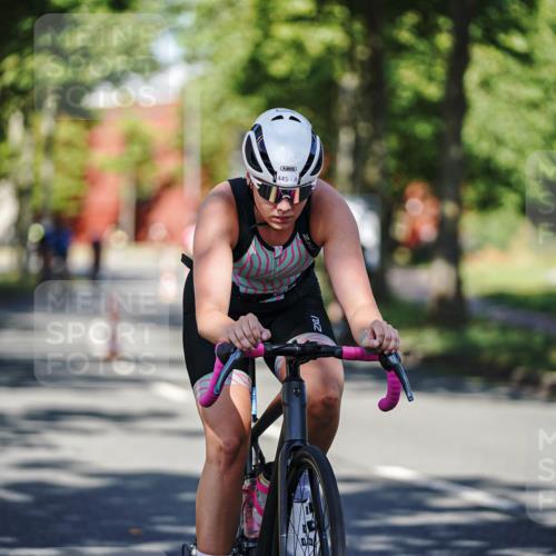 09.08.2026 - GEWOBA Citytriathlon Bremen Michael Burmester http://msf.ph/oto/9944282 09.08.2026 10:32:24 Radfahren 39, 239, 249, 445, 456 meine-sportfotos.de