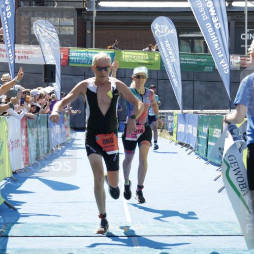 09.08.2026 - GEWOBA Citytriathlon Bremen Yannick Fuchs http://msf.ph/oto/9944288 09.08.2026 14:16:08 Ziel 639, 869, 1016, 1016, 1118 meine-sportfotos.de