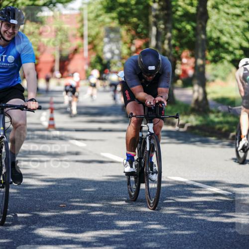 09.08.2026 - GEWOBA Citytriathlon Bremen Michael Burmester http://msf.ph/oto/9944291 09.08.2026 10:32:30 Radfahren 39, 131, 239, 249, 324, 385, 445 meine-sportfotos.de