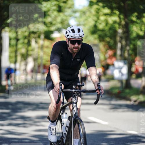 09.08.2026 - GEWOBA Citytriathlon Bremen Michael Burmester http://msf.ph/oto/9944293 09.08.2026 10:32:32 Radfahren 39, 131, 249, 324, 385, 445, 515 meine-sportfotos.de