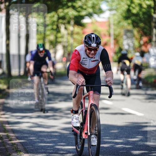 09.08.2026 - GEWOBA Citytriathlon Bremen Michael Burmester http://msf.ph/oto/9944310 09.08.2026 10:32:43 Radfahren 7, 39, 131, 303, 305, 324, 330, 374, 385, 452, 508, 515 meine-sportfotos.de