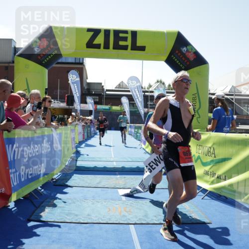09.08.2026 - GEWOBA Citytriathlon Bremen Yannick Fuchs http://msf.ph/oto/9944311 09.08.2026 14:16:10 Ziel 639, 869, 1016, 1016, 1118 meine-sportfotos.de
