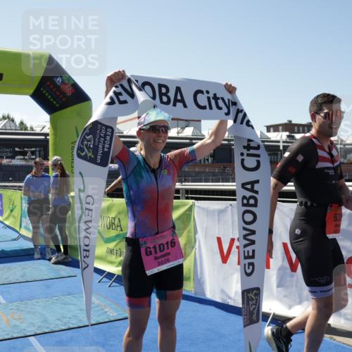 09.08.2026 - GEWOBA Citytriathlon Bremen Yannick Fuchs http://msf.ph/oto/9944325 09.08.2026 14:16:17 Ziel 639, 654, 1118 meine-sportfotos.de