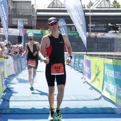 09.08.2026 - GEWOBA Citytriathlon Bremen Yannick Fuchs http://msf.ph/oto/9944354 09.08.2026 14:16:28 Ziel 547, 816, 846, 880, 901 meine-sportfotos.de