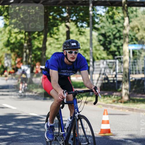 09.08.2026 - GEWOBA Citytriathlon Bremen Michael Burmester http://msf.ph/oto/9944372 09.08.2026 10:32:56 Radfahren 1, 7, 173, 303, 305, 330, 353, 370, 419, 452, 457, 486, 493, 503, 508, 526 meine-sportfotos.de