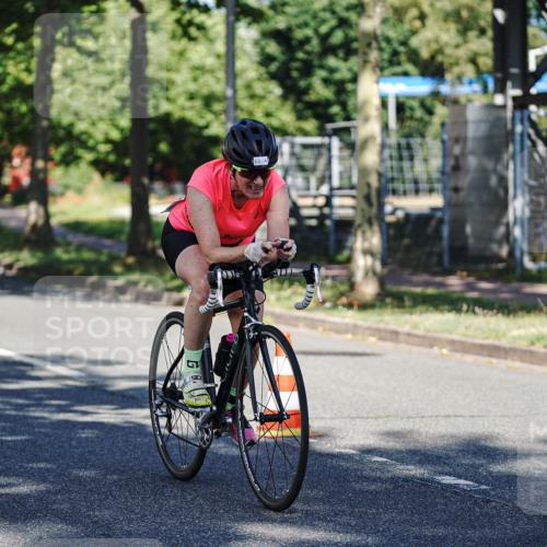 09.08.2026 - GEWOBA Citytriathlon Bremen Michael Burmester http://msf.ph/oto/9944422 09.08.2026 10:33:10 Radfahren 1, 63, 83, 103, 173, 302, 353, 413, 419, 453, 457, 483, 486, 493 meine-sportfotos.de