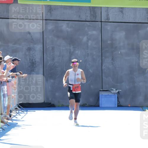 09.08.2026 - GEWOBA Citytriathlon Bremen Yannick Fuchs http://msf.ph/oto/9944435 09.08.2026 14:17:05 Ziel  meine-sportfotos.de