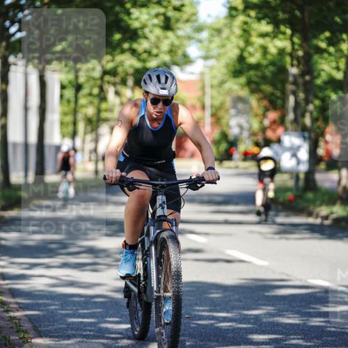 09.08.2026 - GEWOBA Citytriathlon Bremen Michael Burmester http://msf.ph/oto/9944521 09.08.2026 10:33:48 Radfahren 215, 280, 455, 474, 492, 510, 532 meine-sportfotos.de