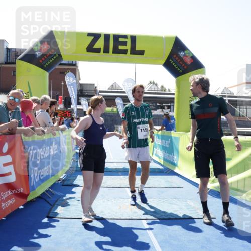 09.08.2026 - GEWOBA Citytriathlon Bremen Yannick Fuchs http://msf.ph/oto/9944610 09.08.2026 14:18:48 Ziel 1159 meine-sportfotos.de