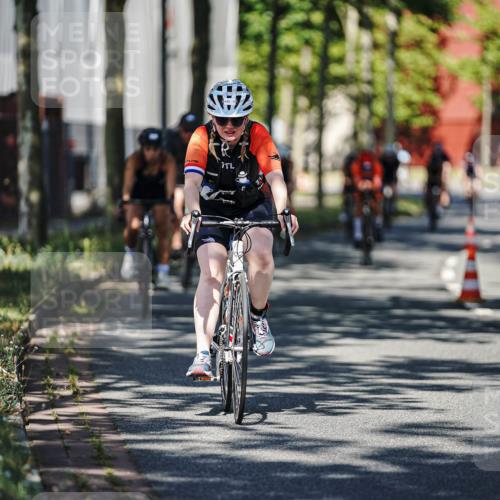 09.08.2026 - GEWOBA Citytriathlon Bremen Michael Burmester http://msf.ph/oto/9944674 09.08.2026 10:35:09 Radfahren 129, 143, 169, 195, 436, 446, 467, 473, 476, 487, 513, 514, 527 meine-sportfotos.de