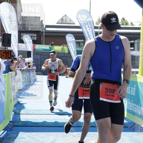 09.08.2026 - GEWOBA Citytriathlon Bremen Yannick Fuchs http://msf.ph/oto/9944697 09.08.2026 14:19:20 Ziel 558, 730, 783 meine-sportfotos.de