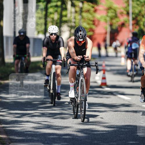 09.08.2026 - GEWOBA Citytriathlon Bremen Michael Burmester http://msf.ph/oto/9944698 09.08.2026 10:35:15 Radfahren 3, 27, 129, 143, 169, 195, 243, 326, 436, 440, 446, 467, 473, 476, 487, 527 meine-sportfotos.de