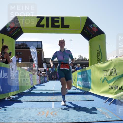 09.08.2026 - GEWOBA Citytriathlon Bremen Yannick Fuchs http://msf.ph/oto/9944722 09.08.2026 14:19:34 Ziel 912 meine-sportfotos.de
