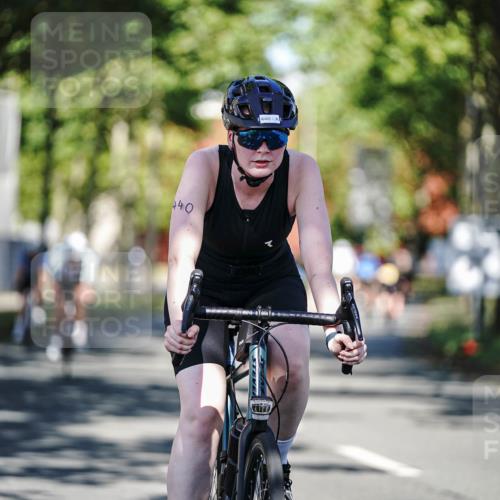 09.08.2026 - GEWOBA Citytriathlon Bremen Michael Burmester http://msf.ph/oto/9944728 09.08.2026 10:35:22 Radfahren 3, 27, 87, 129, 143, 169, 175, 189, 195, 243, 326, 361, 436, 440, 446, 467, 473, 476, 487 meine-sportfotos.de