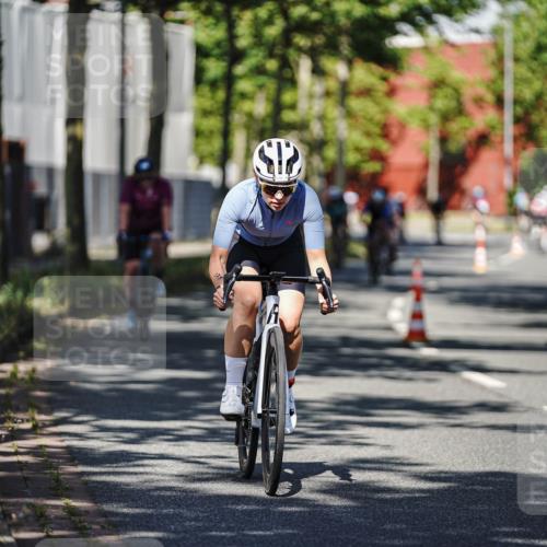 09.08.2026 - GEWOBA Citytriathlon Bremen Michael Burmester http://msf.ph/oto/9944743 09.08.2026 10:35:25 Radfahren 3, 15, 27, 57, 87, 129, 169, 175, 189, 195, 243, 326, 361, 436, 440, 467, 473, 476, 487, 504 meine-sportfotos.de