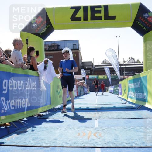 09.08.2026 - GEWOBA Citytriathlon Bremen Yannick Fuchs http://msf.ph/oto/9944753 09.08.2026 14:19:51 Ziel 758, 895 meine-sportfotos.de