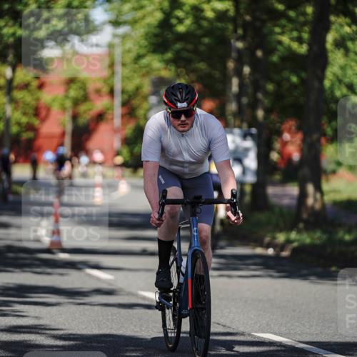 09.08.2026 - GEWOBA Citytriathlon Bremen Michael Burmester http://msf.ph/oto/9944763 09.08.2026 10:35:31 Radfahren 3, 15, 27, 43, 57, 87, 141, 175, 189, 243, 361, 440, 504 meine-sportfotos.de