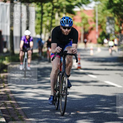 09.08.2026 - GEWOBA Citytriathlon Bremen Michael Burmester http://msf.ph/oto/9944782 09.08.2026 10:35:37 Radfahren 15, 37, 43, 57, 87, 141, 175, 181, 189, 217, 361, 423, 504, 509 meine-sportfotos.de
