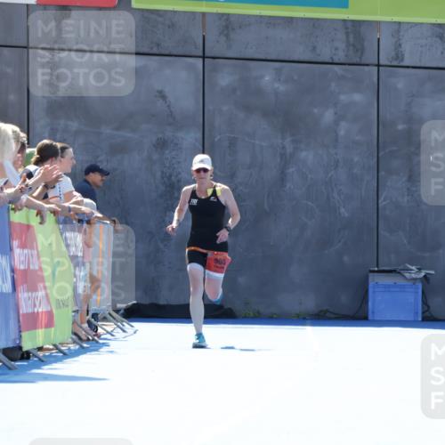 09.08.2026 - GEWOBA Citytriathlon Bremen Yannick Fuchs http://msf.ph/oto/9944784 09.08.2026 14:20:20 Ziel  meine-sportfotos.de