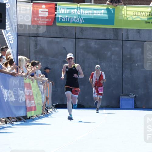 09.08.2026 - GEWOBA Citytriathlon Bremen Yannick Fuchs http://msf.ph/oto/9944790 09.08.2026 14:20:22 Ziel  meine-sportfotos.de
