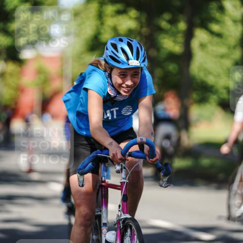 09.08.2026 - GEWOBA Citytriathlon Bremen Michael Burmester http://msf.ph/oto/9944803 09.08.2026 10:35:43 Radfahren 15, 17, 29, 37, 43, 57, 107, 119, 141, 181, 201, 217, 241, 423, 462, 471, 504, 509 meine-sportfotos.de