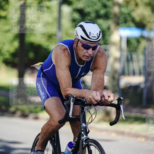 09.08.2026 - GEWOBA Citytriathlon Bremen Michael Burmester http://msf.ph/oto/9944805 09.08.2026 10:35:43 Radfahren 15, 17, 29, 37, 43, 57, 107, 119, 141, 181, 201, 217, 241, 423, 462, 471, 504, 509 meine-sportfotos.de