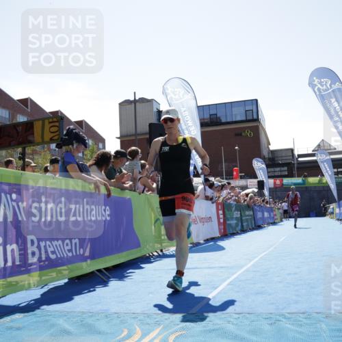 09.08.2026 - GEWOBA Citytriathlon Bremen Yannick Fuchs http://msf.ph/oto/9944806 09.08.2026 14:20:27 Ziel 998, 1013, 1013 meine-sportfotos.de