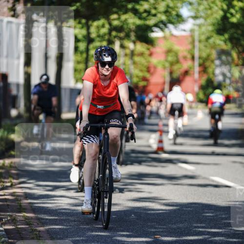 09.08.2026 - GEWOBA Citytriathlon Bremen Michael Burmester http://msf.ph/oto/9944807 09.08.2026 10:35:45 Radfahren 17, 29, 37, 43, 57, 107, 119, 141, 181, 201, 217, 241, 423, 462, 471, 509 meine-sportfotos.de