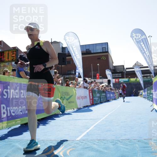 09.08.2026 - GEWOBA Citytriathlon Bremen Yannick Fuchs http://msf.ph/oto/9944809 09.08.2026 14:20:27 Ziel 998, 1013, 1013 meine-sportfotos.de