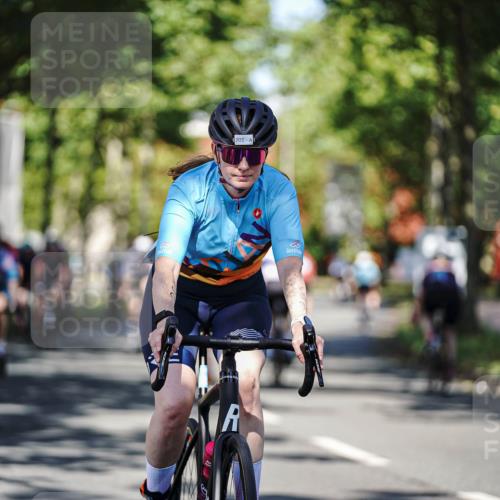 09.08.2026 - GEWOBA Citytriathlon Bremen Michael Burmester http://msf.ph/oto/9944829 09.08.2026 10:35:52 Radfahren 17, 29, 37, 89, 107, 109, 119, 123, 151, 153, 167, 181, 187, 201, 217, 241, 423, 444, 462, 466, 471, 494, 509 meine-sportfotos.de