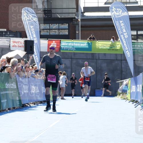 09.08.2026 - GEWOBA Citytriathlon Bremen Yannick Fuchs http://msf.ph/oto/9944833 09.08.2026 14:20:35 Ziel 1002, 1002, 1013, 1013 meine-sportfotos.de