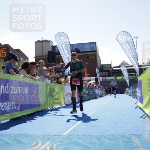 09.08.2026 - GEWOBA Citytriathlon Bremen Yannick Fuchs http://msf.ph/oto/9944847 09.08.2026 14:20:38 Ziel 582, 1002, 1002 meine-sportfotos.de