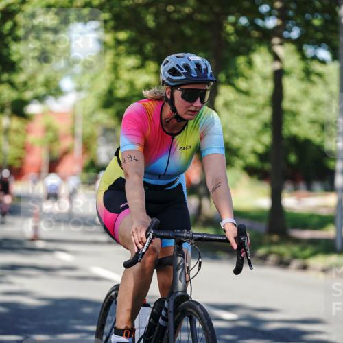 09.08.2026 - GEWOBA Citytriathlon Bremen Michael Burmester http://msf.ph/oto/9944855 09.08.2026 10:35:58 Radfahren 17, 29, 89, 107, 109, 119, 123, 151, 153, 167, 187, 201, 241, 444, 462, 466, 471, 494 meine-sportfotos.de