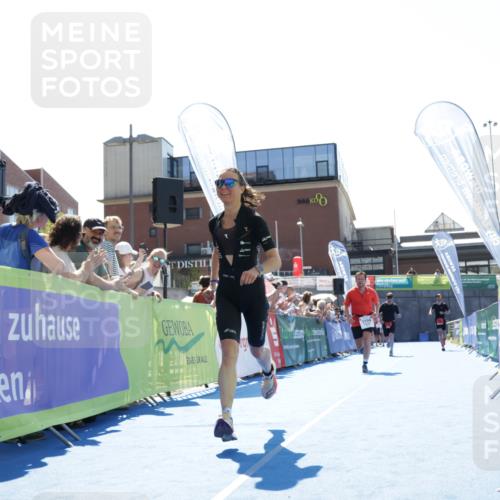 09.08.2026 - GEWOBA Citytriathlon Bremen Yannick Fuchs http://msf.ph/oto/9944872 09.08.2026 14:20:44 Ziel 582, 994, 1002, 1002, 1154 meine-sportfotos.de