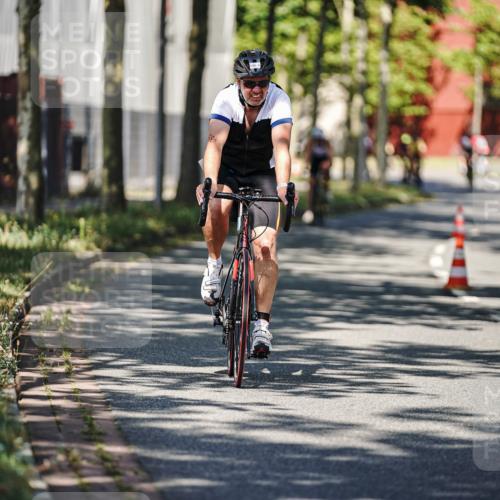09.08.2026 - GEWOBA Citytriathlon Bremen Michael Burmester http://msf.ph/oto/9944882 09.08.2026 10:36:11 Radfahren 23, 153, 187, 390, 444, 460, 466, 480, 530 meine-sportfotos.de