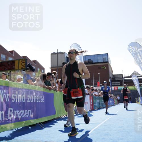 09.08.2026 - GEWOBA Citytriathlon Bremen Yannick Fuchs http://msf.ph/oto/9944960 09.08.2026 14:21:00 Ziel 615, 686, 806, 809, 935 meine-sportfotos.de