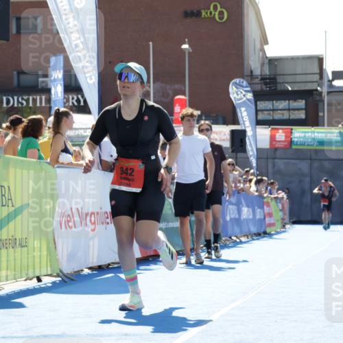 09.08.2026 - GEWOBA Citytriathlon Bremen Yannick Fuchs http://msf.ph/oto/9945017 09.08.2026 14:21:17 Ziel 719, 942 meine-sportfotos.de