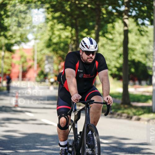 09.08.2026 - GEWOBA Citytriathlon Bremen Michael Burmester http://msf.ph/oto/9945019 09.08.2026 10:36:57 Radfahren 13, 31, 33, 55, 85, 93, 111, 155, 157, 205, 235, 247, 491 meine-sportfotos.de