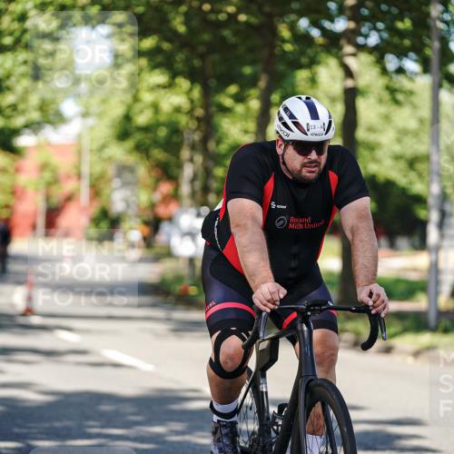 09.08.2026 - GEWOBA Citytriathlon Bremen Michael Burmester http://msf.ph/oto/9945021 09.08.2026 10:36:57 Radfahren 13, 31, 33, 55, 85, 93, 111, 155, 157, 205, 235, 247, 491 meine-sportfotos.de