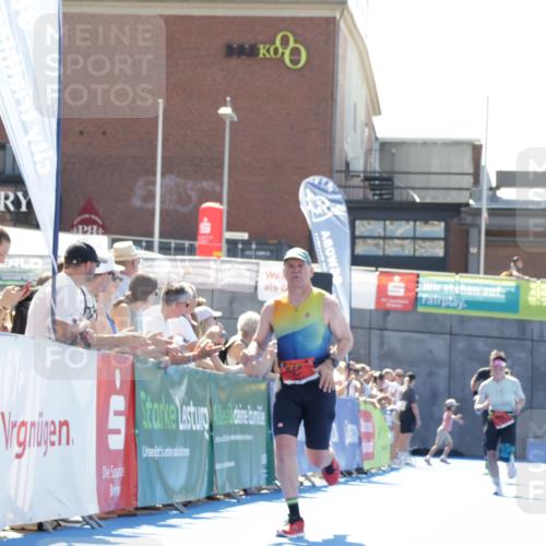09.08.2026 - GEWOBA Citytriathlon Bremen Yannick Fuchs http://msf.ph/oto/9945069 09.08.2026 14:21:43 Ziel 823, 981 meine-sportfotos.de