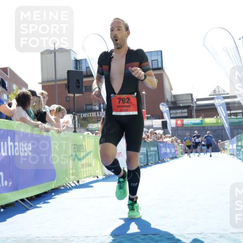 09.08.2026 - GEWOBA Citytriathlon Bremen Yannick Fuchs http://msf.ph/oto/9945092 09.08.2026 14:21:49 Ziel 792, 823, 981, 1133 meine-sportfotos.de