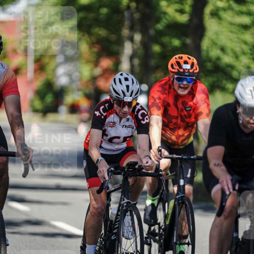 09.08.2026 - GEWOBA Citytriathlon Bremen Michael Burmester http://msf.ph/oto/9945126 09.08.2026 10:38:05 Radfahren 35, 75, 117, 149, 229, 310, 488 meine-sportfotos.de