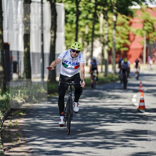 09.08.2026 - GEWOBA Citytriathlon Bremen Michael Burmester http://msf.ph/oto/9945139 09.08.2026 10:38:19 Radfahren 49, 117, 127, 171, 183, 310, 409 meine-sportfotos.de
