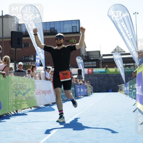 09.08.2026 - GEWOBA Citytriathlon Bremen Yannick Fuchs http://msf.ph/oto/9945184 09.08.2026 14:22:11 Ziel 568 meine-sportfotos.de