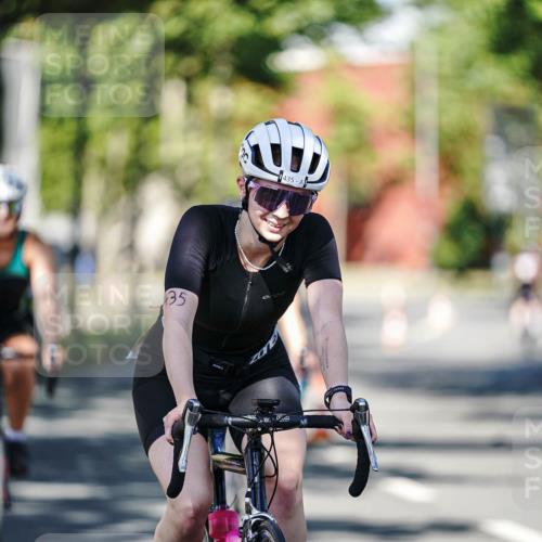 09.08.2026 - GEWOBA Citytriathlon Bremen Michael Burmester http://msf.ph/oto/9945186 09.08.2026 10:38:36 Radfahren 127, 183, 424, 425, 435 meine-sportfotos.de