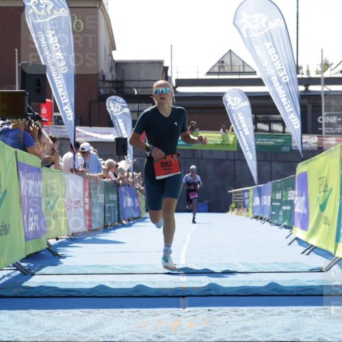 09.08.2026 - GEWOBA Citytriathlon Bremen Yannick Fuchs http://msf.ph/oto/9945199 09.08.2026 14:22:31 Ziel 882 meine-sportfotos.de