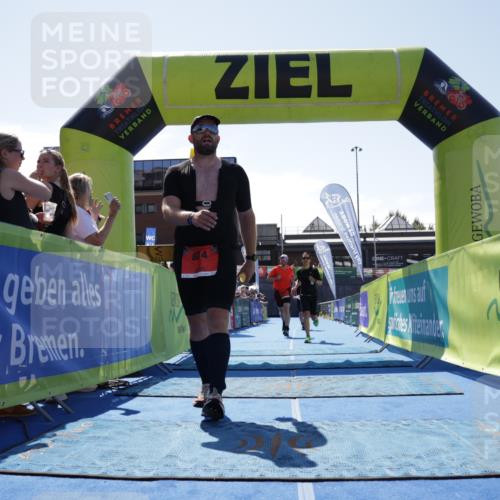 09.08.2026 - GEWOBA Citytriathlon Bremen Yannick Fuchs http://msf.ph/oto/9945249 09.08.2026 14:22:49 Ziel 685, 765, 874, 991 meine-sportfotos.de