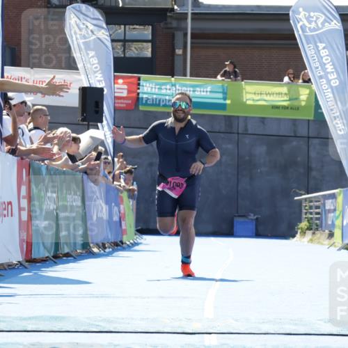 09.08.2026 - GEWOBA Citytriathlon Bremen Yannick Fuchs http://msf.ph/oto/9945291 09.08.2026 14:23:03 Ziel 1003, 1003 meine-sportfotos.de